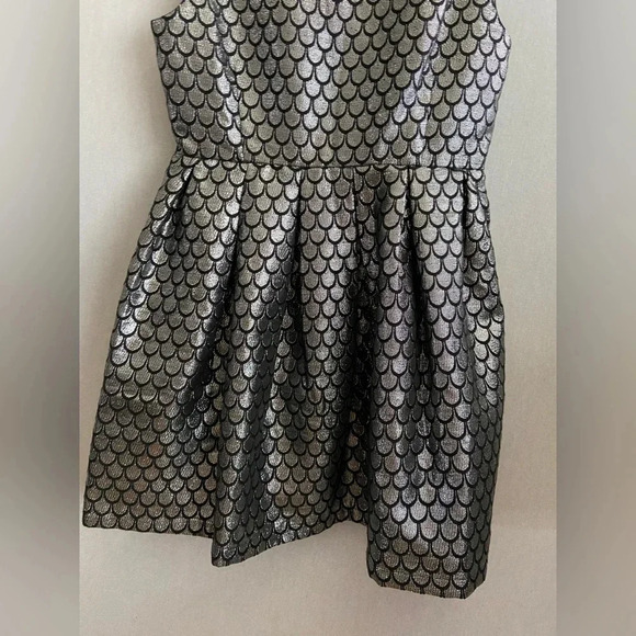 Miu Miu silver  scallop party sleeveless pleated mini dress Sz S - Picture 8 of 17